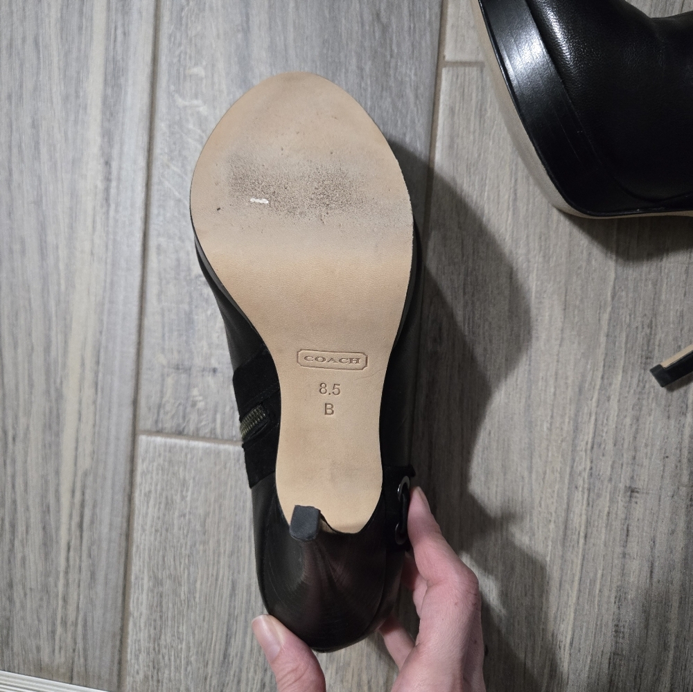 Coach Beatrice low ankle bootie heels,  size 8.5 women's - Picture 9 of 15
